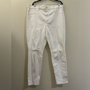 NWT American Eagle Super High Rise Ripped‎ Jeggings in White - 18R